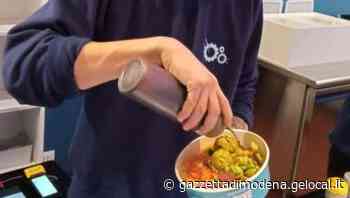 A Modena è Poké mania: la ciotola hawaiana spopola in città - La Gazzetta di Modena