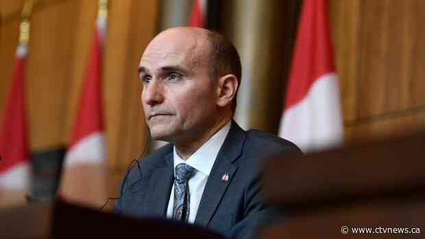 Provinces should consider mandating COVID-19 vaccines, federal health minister says