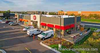 Just Sold: Retail site with Famous Dave's prototype draws $11.45M - Finance and Commerce