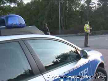 Unfall in Schramberg - Autofahrer schleudert in den Gegenverkehr - Schwarzwälder Bote