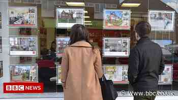 House prices grow faster than any full year for 17 years, Halifax says