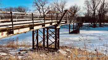 New Des Moines water trail could mean goodbye to century-old bridge - Axios