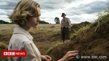 Sutton Hoo: Anglo-Saxon burial ground has record visitor figures - BBC News