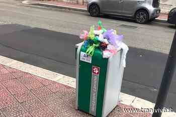 Cestino colmo di deiezioni canine, succede in via Sant'Annibale Maria di Francia - TraniViva