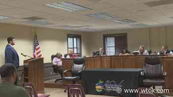 NE Lauderdale football announces Dillon Mitchell as head coach - WTOK