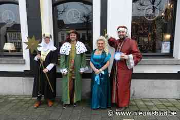 Drie koningen en 1 koningin zamelen geld in voor Stede Akkers