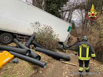 Camion fuori strada, Vigili del Fuoco a Cadegliano - Prima Saronno