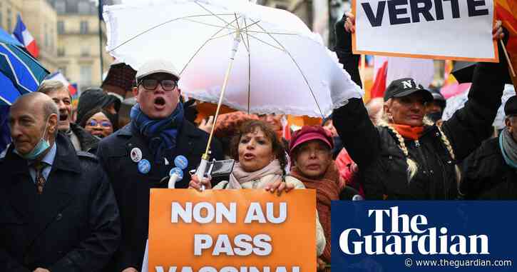 ‘We’ll piss you off’: French anti-vaccine protesters rally against Macron