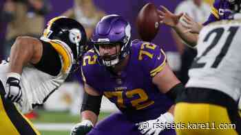 Vikings make roster moves ahead of regular-season finale against the Bears