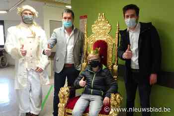 Kinderen in vaccinatiecentrum krijgen koninklijke ontvangst: “Geen schrik, wel een beetje zenuwachtig”