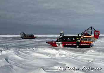 27 people rescued after being stranded on floating chunk of ice off Green Bay shore