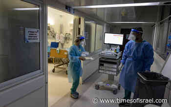 COVID czar: 2000 medical workers currently out due to virus - The Times of Israel
