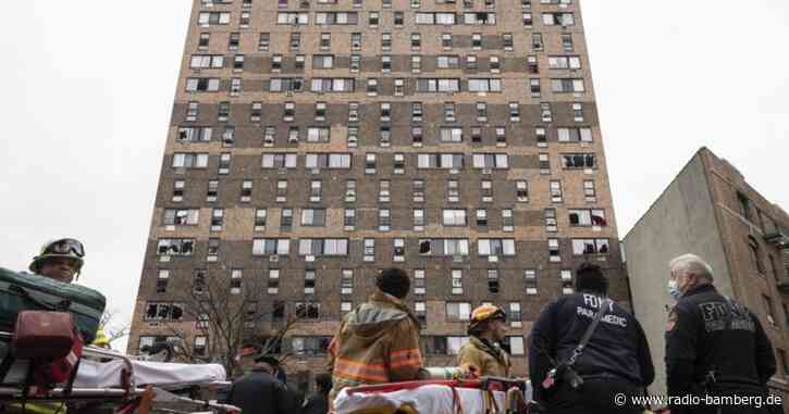 Mindestens 19 Tote bei fatalem Wohnhausbrand in New York