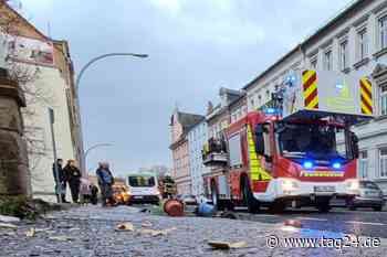 Chemnitz: Großer Feuerwehreinsatz wegen Explosion in Mehrfamilienhaus in Döbeln - TAG24