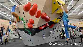Neue Boulderhalle ist eröffnet: Besuch im Steinbock Erlangen - Nordbayern.de