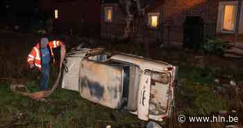 Drie auto's en voorgevel vernield bij ongeval in Zingem: “Ze haalden pintjes boven en schepten op over hun snelheid...” - Het Laatste Nieuws