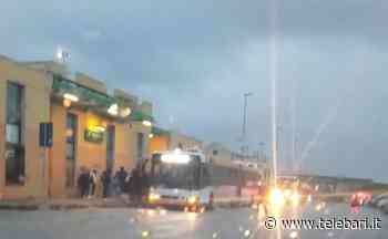 Scuole, sciopero studenti a Bari. Bus pieni e personale in quarantena: tante richieste di Dad - Telebari