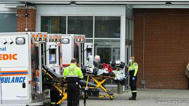 COVID hospitalizations near or reach record highs in several provinces