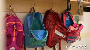 Student, parents say they feel abandoned as Alberta's K-12 kids return to school