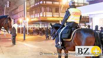 Pandemie mobilisiert erneut rund 900 Menschen in Wolfsburg