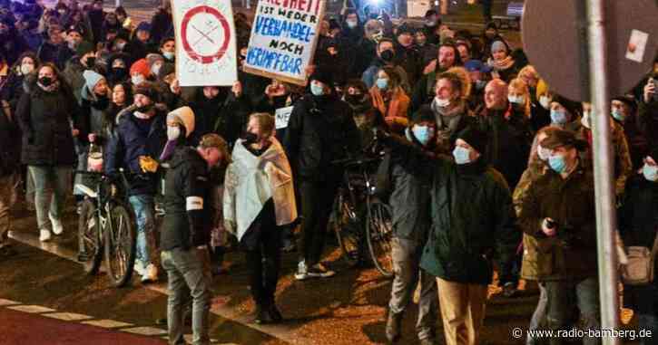 Demonstrationen gegen Corona-Politik in zahlreichen Städten