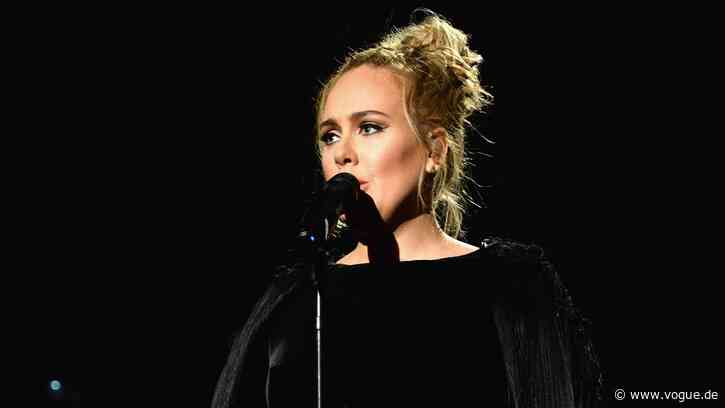 Adele verabschiedet sich von Schwarz: Die Sängerin überrascht mit neuem Look - VOGUE Germany