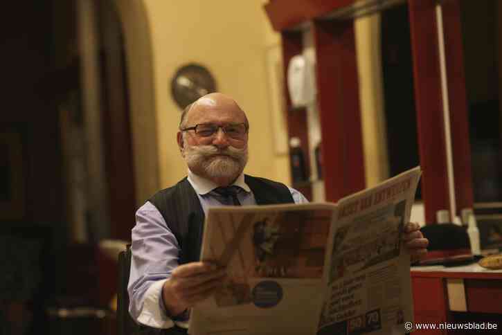 ‘Knappen Theo’, een van de oudste herenkappers van het land, overleden: “Voor elke gelegenheid had hij de gepaste mop”