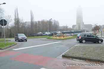 Verwarrend kruispunt wordt volwaardige rotonde: “Beetje ongelukkig aangelegd”