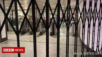 London Underground: Workers vote to strike