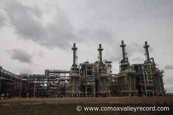 Survey finds Alberta oilsands environmental monitoring ineffective after 10 years - Comox Valley Record