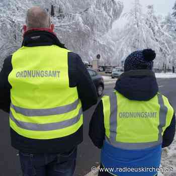 Viele Schnee-Touristen am Weißen Stein - radioeuskirchen.de