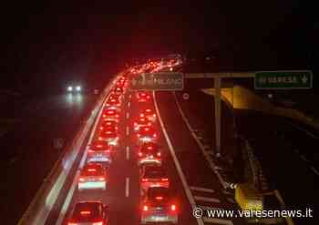 Incidente al bivio dell'autostrada di Gallarate, una donna ferita - varesenews.it