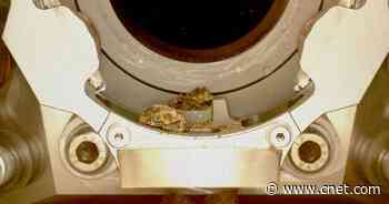 Pesky pebbles are clogging NASA Perseverance Mars rover's rock sample system     - CNET