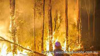Bushfire threatens lives in Eagle Bay, WA - Western Advocate