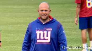 Sale leaves Giants, rejoins Napier as Gators OC