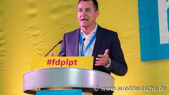 Gastgewerbe - Dresden - Politiker fordert Verzicht auf Sperrstunde für Gastronomie - Wirtschaft - Süddeutsche Zeitung