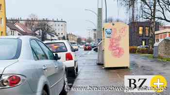 Fahrradweg –  sicher trotz Kleidercontainer und Autos?