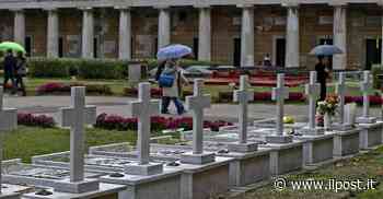 Il crollo di un’ala del cimitero di Poggioreale, a Napoli - Il Post