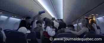 Party dans l’avion: douze avis de non-confirmé émis aux voyageurs