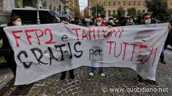 Napoli, protesta disoccupati: "Tamponi gratis per tutti, non solo per consiglieri" - QUOTIDIANO NAZIONALE