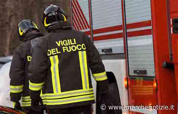 Nevicata sorprende famiglia nel pesarese: intervento dei VVF di Cagli - Marche Notizie