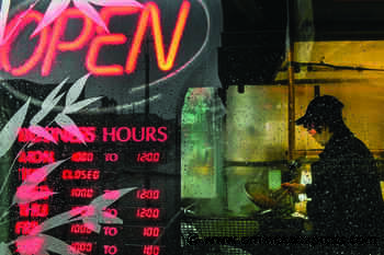 Slim majority support government lockdowns, restrictions in response to Omicron - Omineca Express