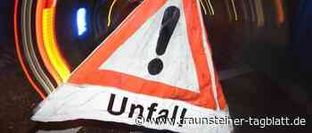 Von der Straße abgekommen: Traunsteinerin fährt sich in Wiese fest - Traunsteiner Tagblatt