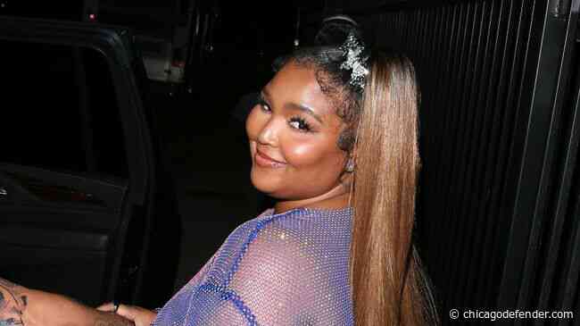 Lizzo Flaunts Her Flawless Face While Recovering From Major Hangover