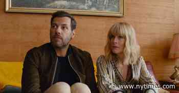 ‘Dear Mother’ Review: Mamarazzi