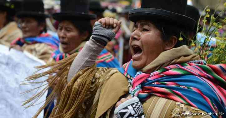 Bauern in Bolivien protestieren gegen Impfnachweis