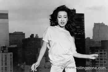 Ronnie Spector, Beloved Ronettes Singer, Dead at 78