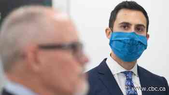 Ontario students to receive 2 rapid tests as school begins, top doctor's comments draw fire