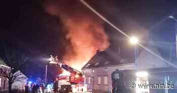 Zware brand legt schrijnwerkerij in Horebeke in de as - Het Laatste Nieuws
