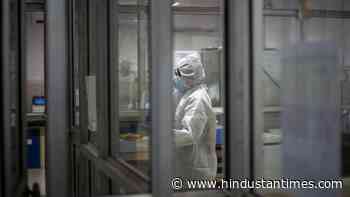 New study shows how coronavirus loses infectivity once exhaled - Hindustan Times